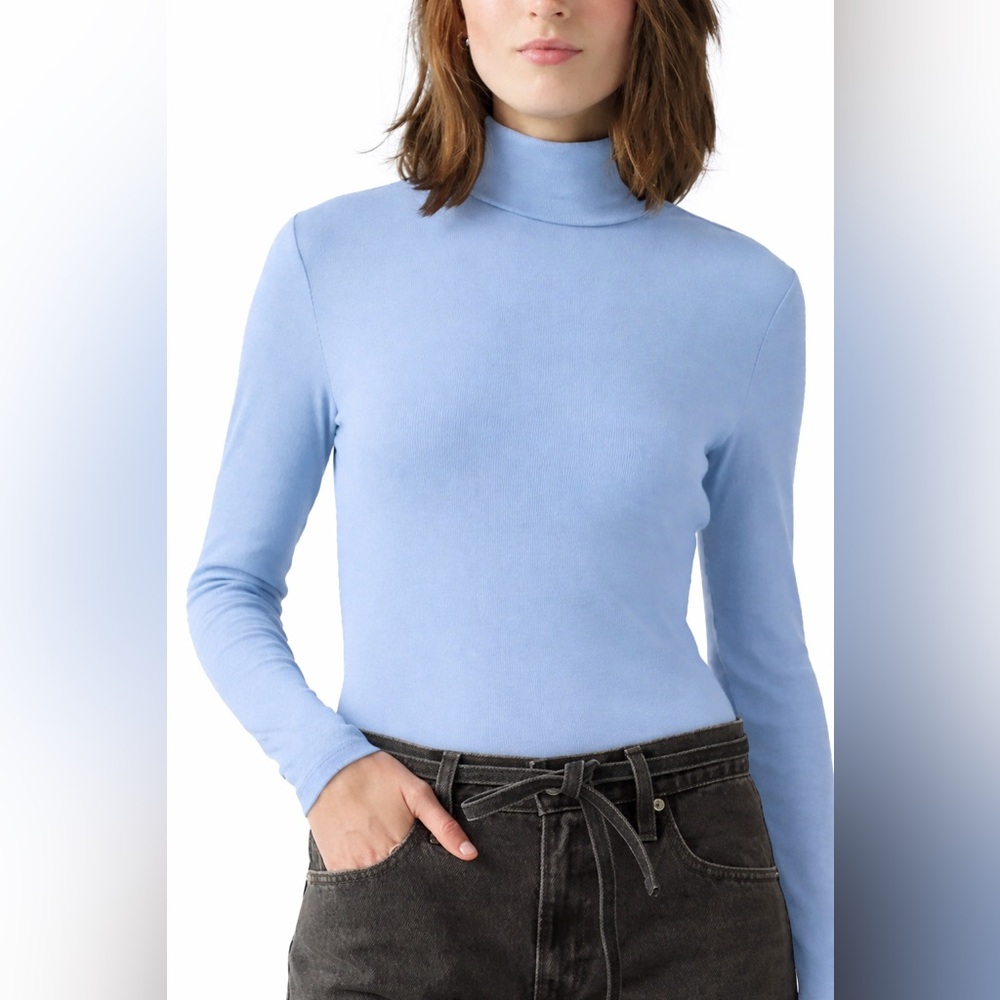 Levi's Light Baby Blue Women’s Moon Ribbed Turtleneck Basic Top